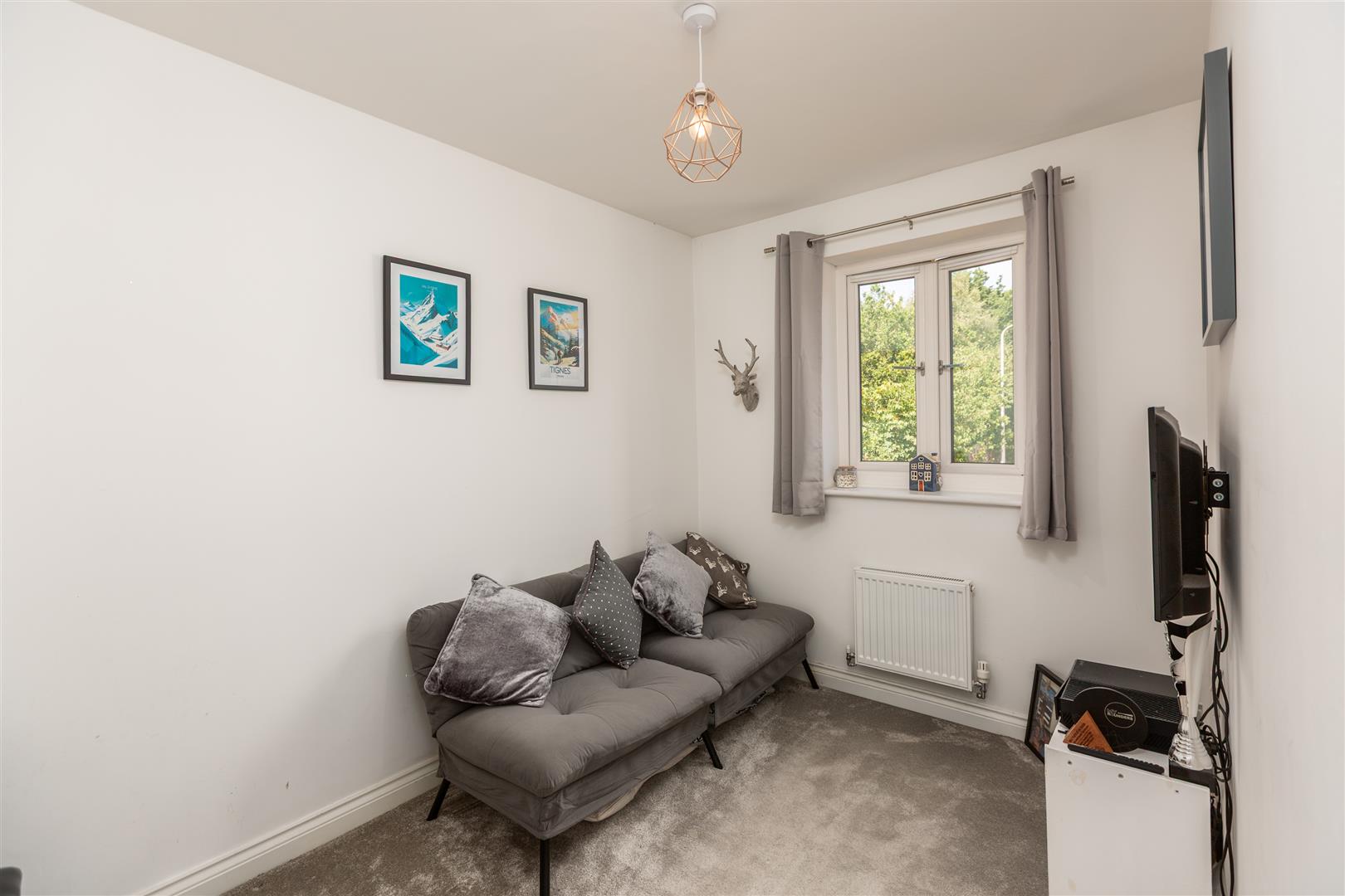 Clos Gelli Wen, Pontardawe, Swansea, SA8 3DF